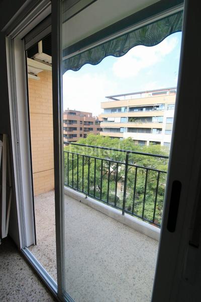 Foto e7cf435a-87c6-4f9e-8fde-1e1eb0ad6fa4. Alquiler piso en Ciutat Jardí Valencia