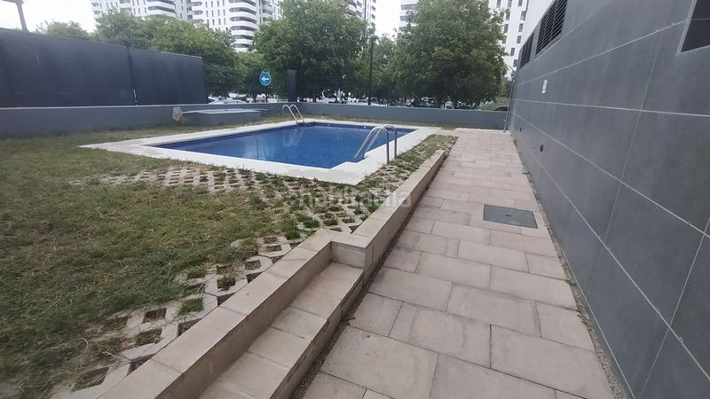 Foto 7aa3e717-341b-4733-b977-557a93d5a55a. Piso en Malilla Valencia
