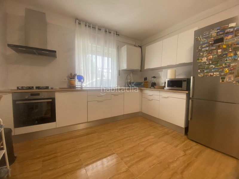 Foto c2895a73-ba6a-4371-80a3-803151bb057e. Casa adossada a Alcantarilla