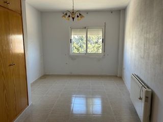 Haus  Avenida narciso yepes 25. Casa en venta en fortuna