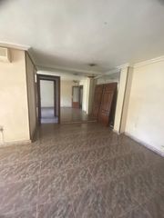Pis  Plaza de la constitución. Piso en venta en el palmar