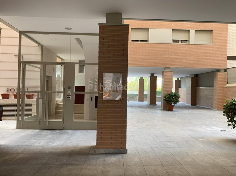 Foto 05701653-4ff7-47ef-953e-77d5304bd180. Piso en El Bercial Getafe