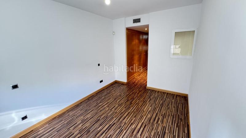 Foto 8df4d525-bcf3-4aff-aad7-0019c5675add. Piso en El Bercial Getafe