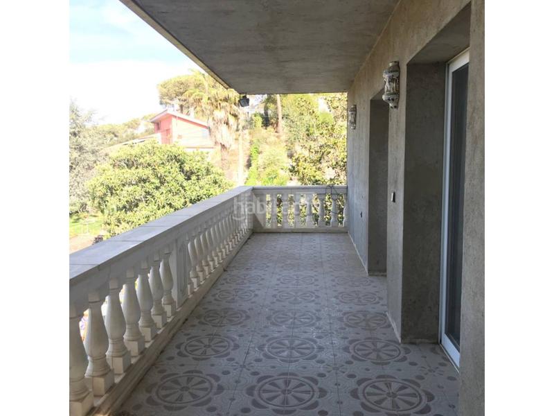 Foto 7595ae91-50b9-4bb3-b932-84d8381959d8. Casa amb piscina a Vilanova del Vallès