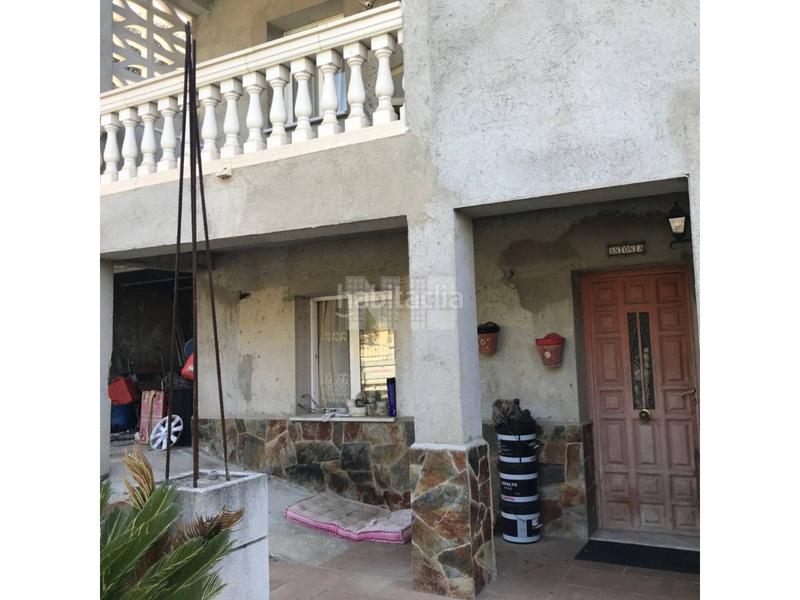 Foto 8ddaf558-f0e9-4de4-a281-b0e36b308ba9. Casa amb piscina a Vilanova del Vallès