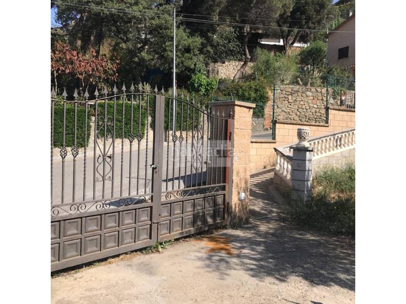 Foto a348a07e-e6aa-4f4c-aa91-49d06988cefb. Casa amb piscina a Vilanova del Vallès