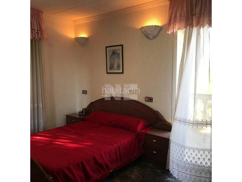 Foto f0e978f9-48be-402c-9ac7-faf19d651fc7. Casa amb piscina a Vilanova del Vallès