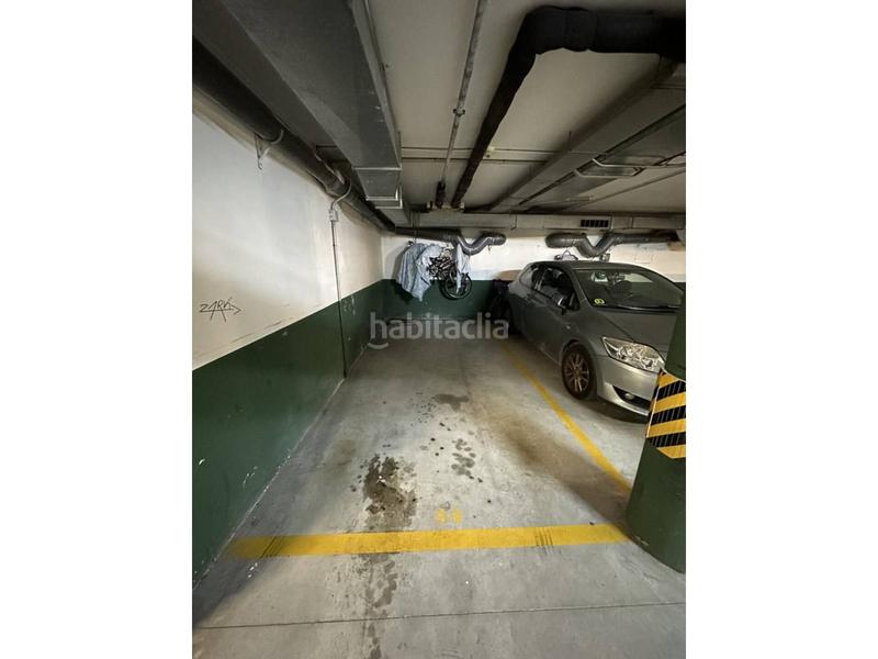 Foto 217ec36d-a980-4e57-9f49-d57e17eea539. Autoparkplatz in Vilanova del Vallès