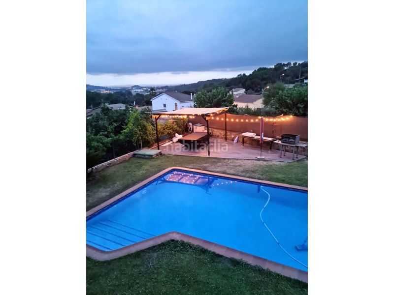 Foto f6e9c253-4388-4cff-9678-f667ef474c9c. Casa amb calefacció aparcament piscina a Vilanova del Vallès