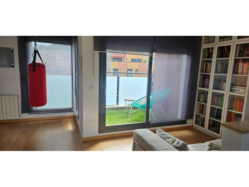 Foto eb9dcd56-50e3-45ab-b942-46dcb0ac4ea9. Casa adossada amb calefacció aparcament piscina a Vilanova del Vallès