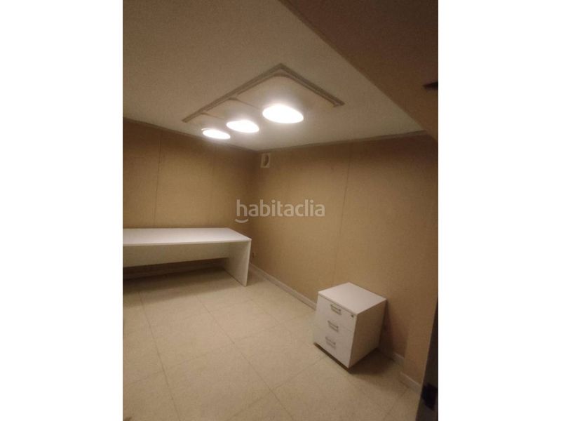 Foto 024dc3c1-05ab-4b75-a23c-4c79d74b7724. Local comercial a Hostal Granollers