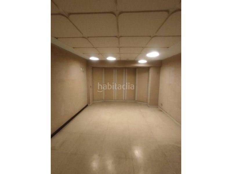 Foto 90122c3a-9718-490b-8f43-d6ec12e2900b. Local comercial a Hostal Granollers