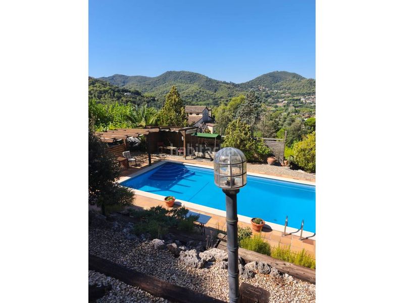 Foto 504c27a0-2236-44a5-851e-a14ff05eb796. Casa amb calefacció aparcament piscina a Vallromanes