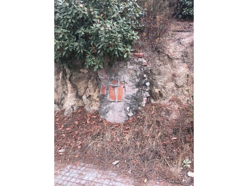 Foto fd4b8d18-4cef-44f5-85d8-56fc70977f73. Terreny residencial a Vilanova del Vallès