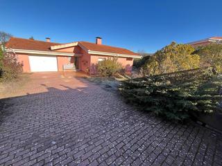 Alquiler Casa en Villar de Olalla. Chalet en las pernalosas