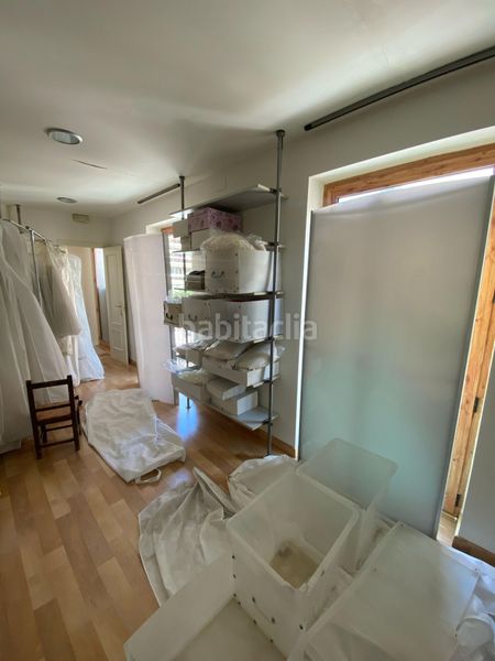 Foto e0f55ebc-2bd5-41ce-b0a2-d23cbb2e962f. Local comercial a Centro Cuenca