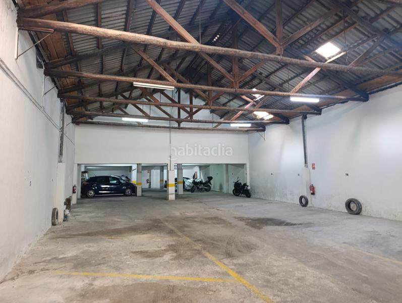 Foto 972b2103-8290-4fe1-92c8-d13febe8e5cb. Parking voiture dans Centro Cuenca