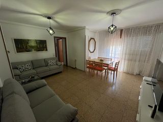 Flat in Reyes Católicos - Paseo de San Antonio