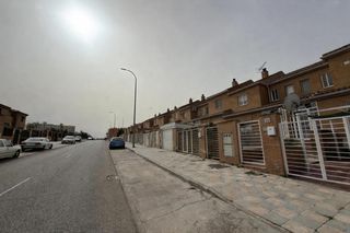 Haus in San Fernando - Carretera de Valencia. Chalet en venta en joaquin rodrigo cuenca