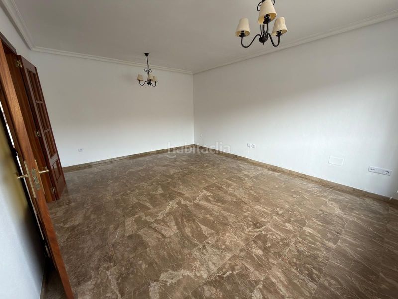 Foto 8d2dfabe-44fd-43a1-ab0d-db04cf386283. Casa amb calefacció a San Fernando - Carretera de Valencia Cuenca