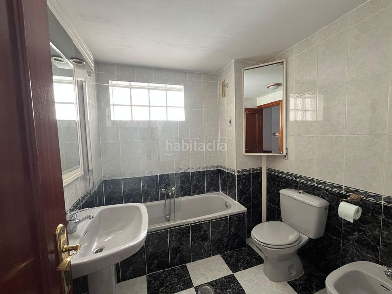 Foto a05a1054-a555-4d43-bfa4-6d7bc88cdfda. Rent flat with heating in Centro Cuenca