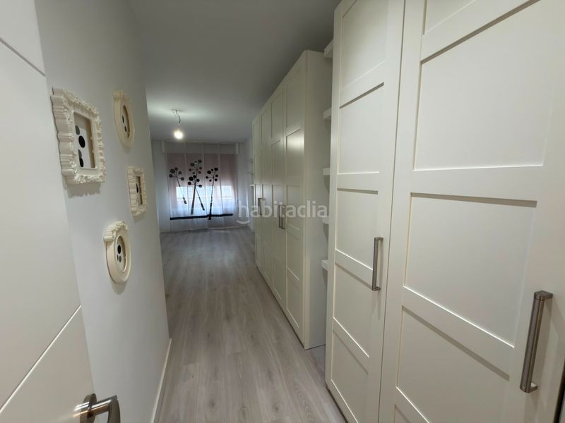Foto cbfa8a2a-3fe3-4f43-ba4c-3a38bddc7f2a. Rent flat with heating in Centro Cuenca
