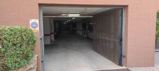 Aparcament cotxe a Calle zeus 8. Parking parta baja de rivera del sol