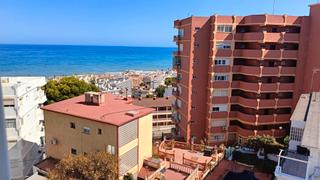 Pis  Calle roquedal. Piso muy luminoso con vistas al mar  cerca de la playa