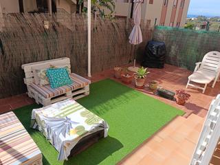 Piso  Calle coral 139. Bajo muy soleado con amplia terraza