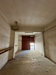 Capannone industriale in Mollerussa. Magatzem amb espai polivalent