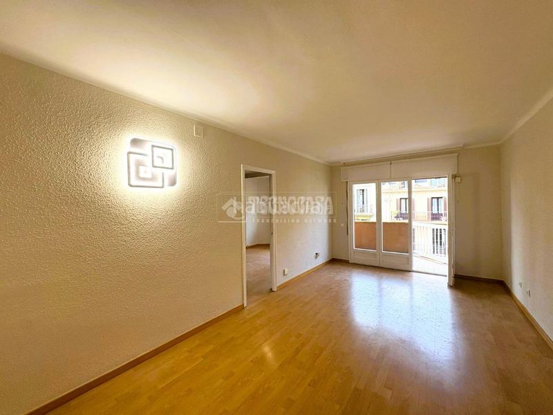 Foto 99c72950-4115-4fc7-956d-22115886cfc3. Pis a El Clot Barcelona