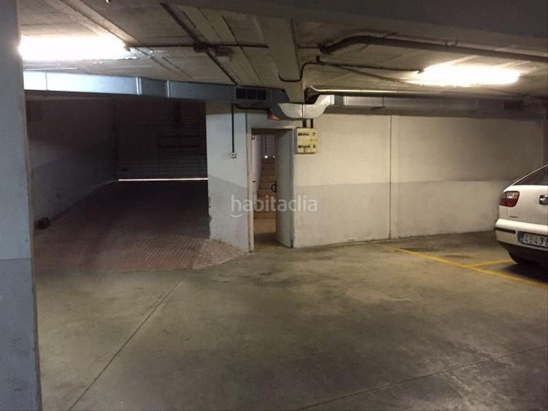 Foto 49292965-eafe-48cd-9d62-c8e250a10656. Parking coche en Cementiri Vell Terrassa