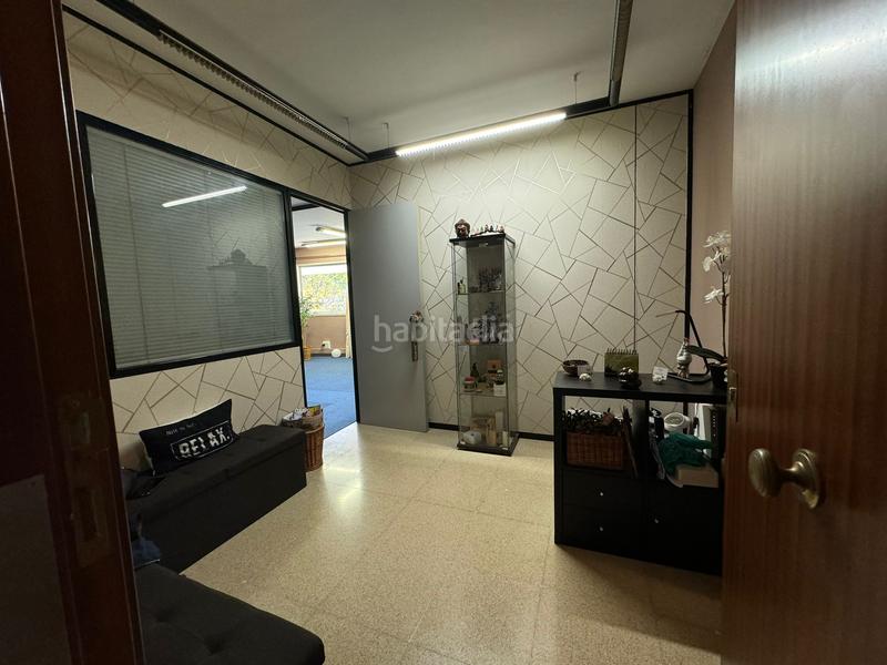 Foto bc037b16-b26c-4a48-a355-fb31dc282e30. Oficina a Vallparadís - Antic Poble de Sant Pere Terrassa