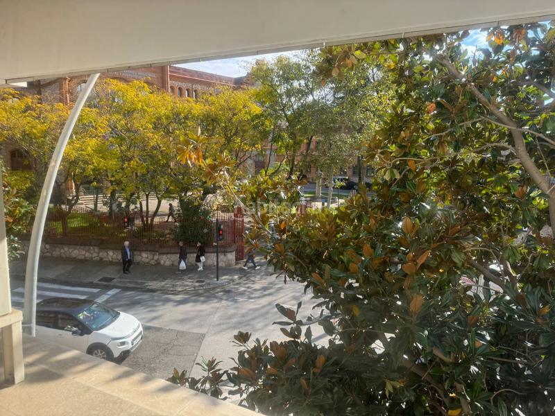 Foto c683c7e2-05eb-4392-a3fe-5b6f3a8be3df. Oficina a Vallparadís - Antic Poble de Sant Pere Terrassa