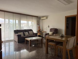 Appartement  Carrer del pla de l'ametllera. Amplio piso ideal para familias