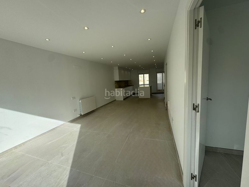 Foto dc24fafb-d90a-4e97-8a80-27f49f7dd310. Casa adossada amb calefacció aparcament a Can Fatjó-Sant Jordi Park-Plana del Castell Rubí