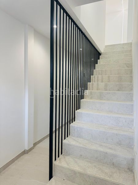 Foto f83cf361-484b-45bc-9f05-dea5b1ed9676. Casa adossada amb calefacció aparcament a Can Fatjó-Sant Jordi Park-Plana del Castell Rubí