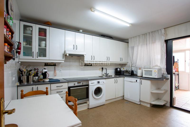 Foto 1c81bf36-cc0a-49ac-81e5-5c8fc85bf130. Dúplex a calle gran vía 42 a Casco Antiguo Majadahonda