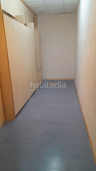 Foto e0c8dca7-c18a-4f18-ab3f-426d39aa3334. Lloguer local comercial amb calefacció a Instituts-Universitat Lleida