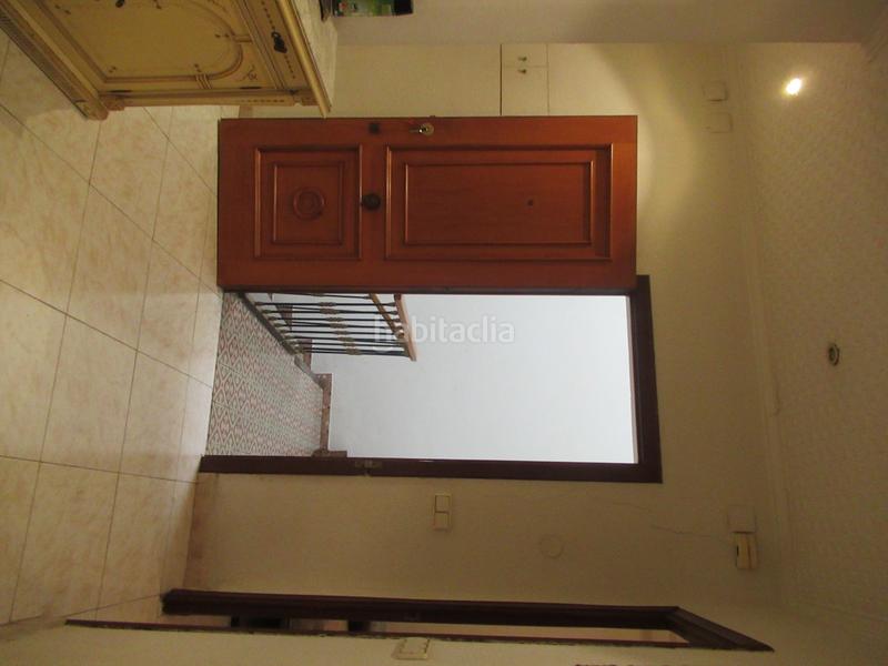 Foto 1373ec35-f29f-4743-a784-238e9f3ebe15. Edifici a Benalúa Alicante