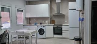 Location Rez-de-chaussée à Centro. Zona universidad.solamente estudiantes universitariosvivienda nu