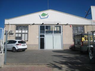 Miete Fabrikhalle in Villamontes-Boqueres. Estupenda nave de 532 m2, con patio de 515 m2,sobre parcela de 1