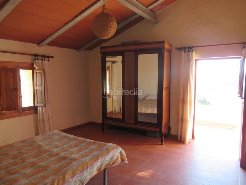 Foto 8f8f39fb-2f0b-424b-b06a-736f7b4f34f1. Masia amb aparcament a Rebolledo Alicante