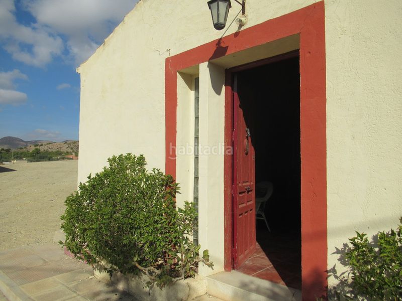 Foto 27756f17-0ca0-4484-875b-be01463c8125. Masia amb aparcament a Rebolledo Alicante