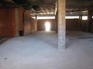 Lloguer Local Comercial a Villamontes-Boqueres. Zona: lo torrent
estupendo local, de 250 m2, diáfano. bien ubic