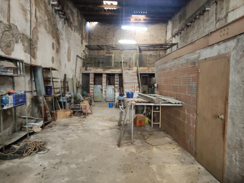 Foto c43f9538-7749-46fb-8f9c-f8263286d7fa. Edificio  en venta . en Ulldecona