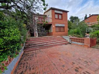 Xalet  Dels ocells - urbanització racó del bosch. Chalet en venta en sant feliu de codines, 4 dormitorios.