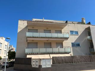 Etagenwohnung in Platges. Piso en venta en sant carles de la rapita, 2 dormitorios.
