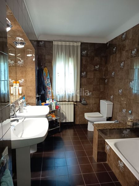Foto 99fda52e-eb92-41e5-89d5-8ea19fa94072. Chalet  en venta , 7 dormitorios. en Ulldecona