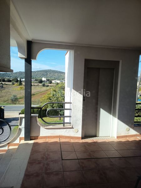 Foto a1be390f-dbed-4db6-b02f-124a5cef5802. Chalet  en venta , 7 dormitorios. en Ulldecona